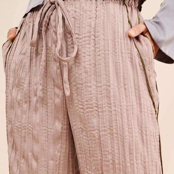 Free People All Out Satin Pants – Neutral w/ Olive Detail, Small, NWT - Picture 4 of 14